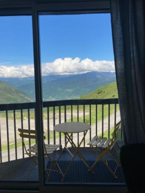 Magnifique T3 au Pla D Adet (Saint Lary)grand confort entièrement refait à neuf avec une vue exceptionnelle sur la vallée